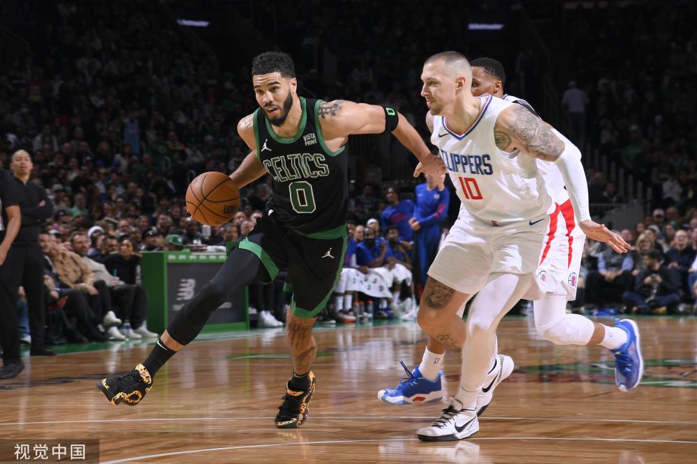 持与鼓励 持与鼓励